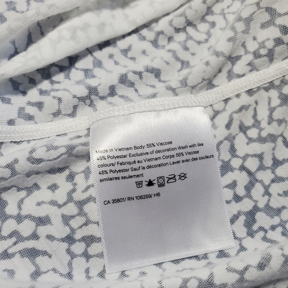 Lululemon loop around tee - Picture 8 of 8